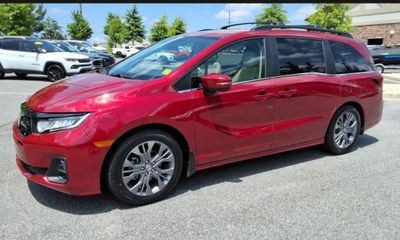2025 Honda Odyssey Touring