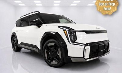 2024 Kia EV9 GT Line