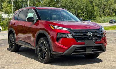 2026 Nissan Rogue SV