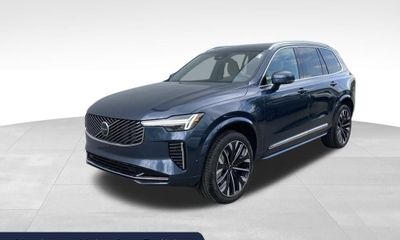 2026 Volvo XC90 Plus Black Edition