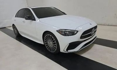 2023 Mercedes-Benz C-Class C300