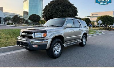 2002 Toyota 4Runner SR5