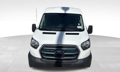 2023 Ford Transit Medium Roof