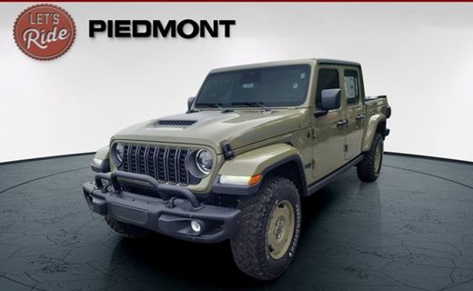 2026 Jeep Gladiator Sport