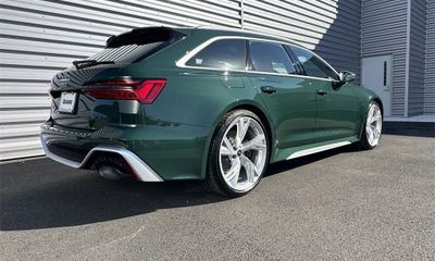 2023 Audi RS 6 Avant Quattro