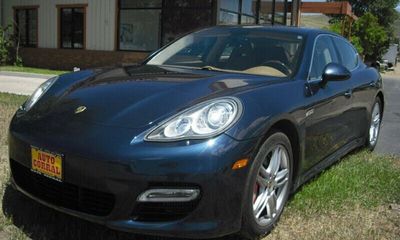 2011 Porsche Panamera Turbo