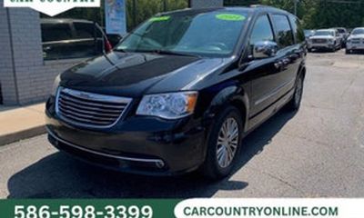 2014 Chrysler Town AND Country