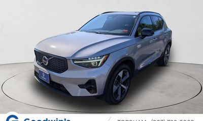 2026 Volvo XC40 Plus Dark