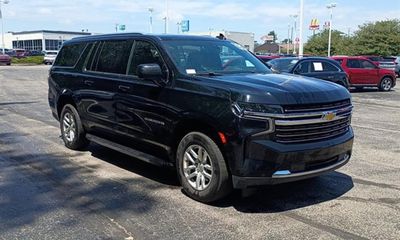 2022 Chevrolet Suburban LT