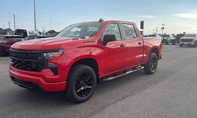 2026 Chevrolet Silverado Custom