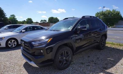 2024 Toyota RAV4 Adventure