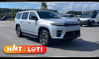 2026 Jeep Grand Wagoneer Base