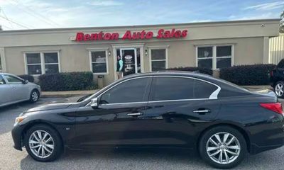 2015 Infiniti Q50 Base