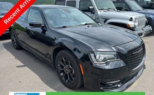 2023 Chrysler 300 Touring L