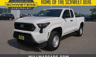 2025 Toyota Tacoma SR Xtracab