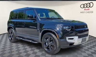 2026 Land Rover Defender Octa Black