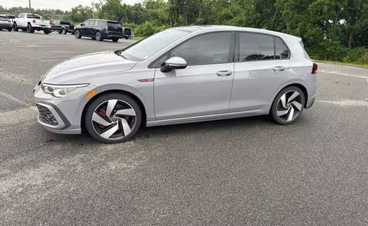 2022 Volkswagen Golf GTI SE