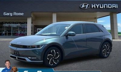 2024 Hyundai Ioniq 5 SE