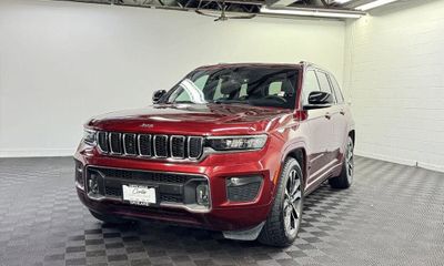 2023 Jeep Grand Cherokee Overland