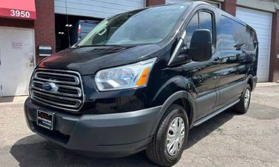 2018 Ford Transit 150 LOW Roof