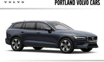 2024 Volvo V60CC Plus