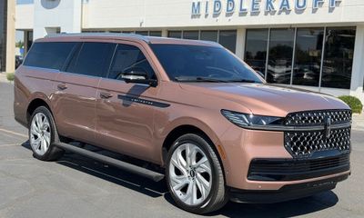 2025 Lincoln Navigator L Black Label