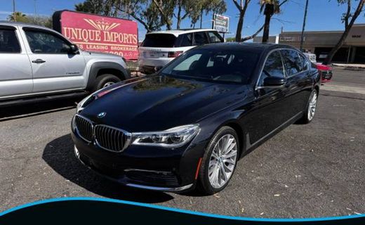 2016 BMW 750i