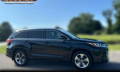2019 Toyota Highlander LTD Platinum