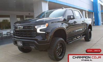 2023 Chevrolet Silverado RST