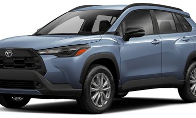 2026 Toyota Corolla Cross LE