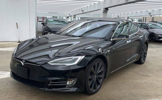 2020 Tesla Model S Long Range