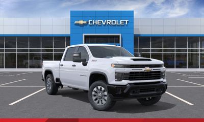 2026 Chevrolet Silverado HD Custom