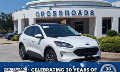 2022 Ford Escape SEL Phev