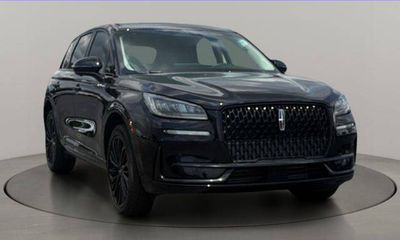 2023 Lincoln Corsair Standard