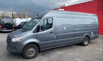 2022 Mercedes-Benz Sprinter 907 VS30