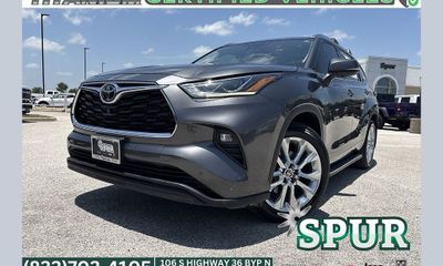 2022 Toyota Highlander Limited