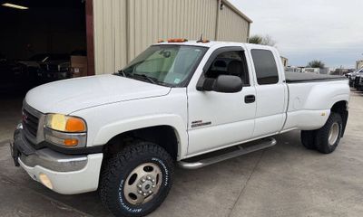 2004 GMC Sierra SLT