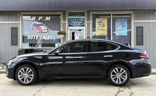 2018 Infiniti Q70 37 Luxe