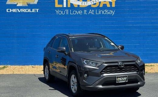 2020 Toyota RAV4 XLE