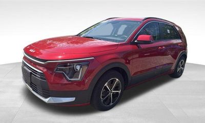 2023 Kia Niro EX