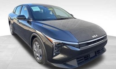 2025 Kia K4 EX