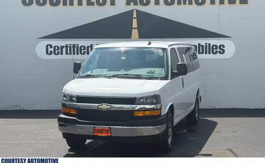 2022 Chevrolet Express 2500