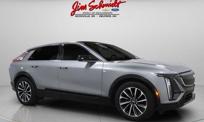 2024 Cadillac Lyriq Sport 1