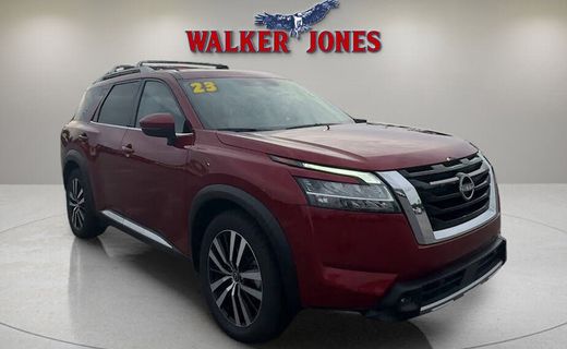 2023 Nissan Pathfinder Platinum
