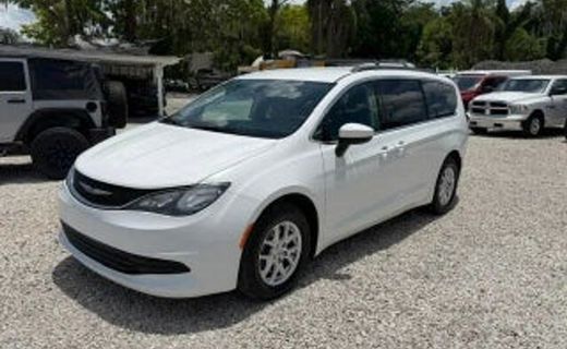 2020 Chrysler Voyager LXI