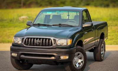 2001 Toyota Tacoma Deluxe