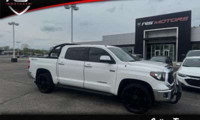 2017 Toyota Tundra SR5