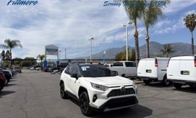 2022 Toyota RAV4 SE