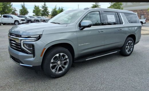 2026 Chevrolet Suburban LT
