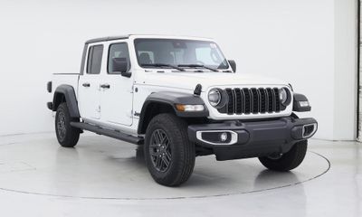2025 Jeep Gladiator Sport